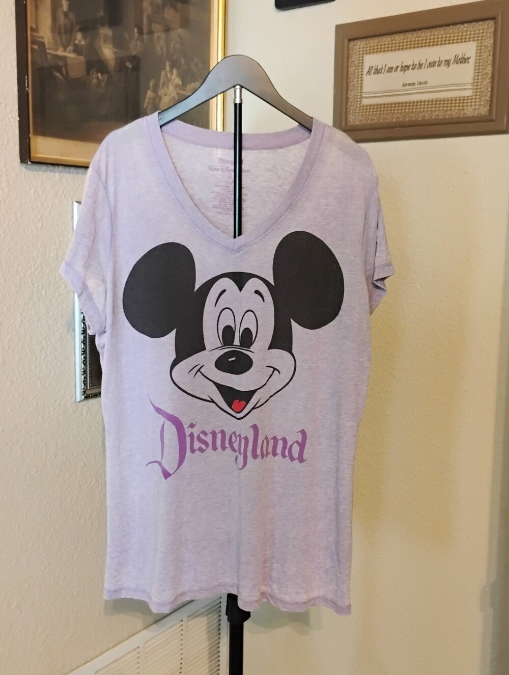 Disneyland Vintage Mickey Mouse Purple Women's XXL Graphic V-Neck Tee